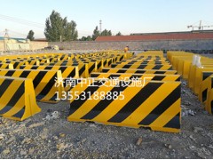 2米水泥隔離墩 質(zhì)量好價格低 可加裝輪廓標