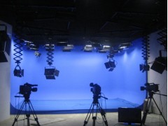 承接演播室廳裝修設(shè)計(jì) 演播室燈光 藍(lán)箱綠箱