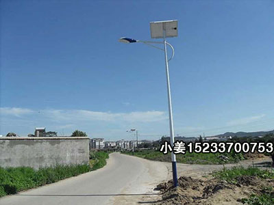 錫林郭勒5米6米路燈桿農(nóng)村太陽(yáng)能路燈廠家