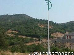巴彥淖爾6米太陽能路燈農村鋰電批發價