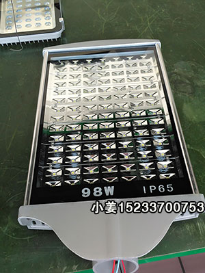 呼和浩特led路燈生產廠家,農村太陽能路燈配置