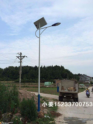 天津太陽能路燈5米6米燈桿整套哪個廠家有