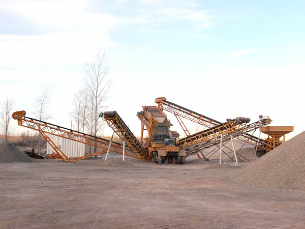 開石子沙廠別著急，選對(duì)設(shè)備很關(guān)鍵！wzz89