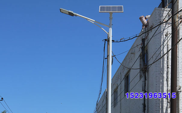 晉城農(nóng)村太陽能路燈廠家,5米路燈桿怎么賣